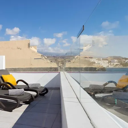 Window To The Sea, South Tenerife 別荘 La Mareta